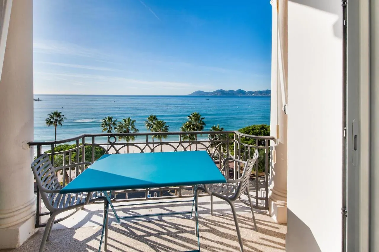 Apartament Palais Miramar - Suite Blue Room - Vue Mer -Croisette Emplacement Unique - 20M Plage - Wifi - Clim Cannes